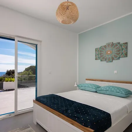 Holiday House With A Swimming Pool Zecevo Rtic, Rogoznica - 21157 بيت للعطل