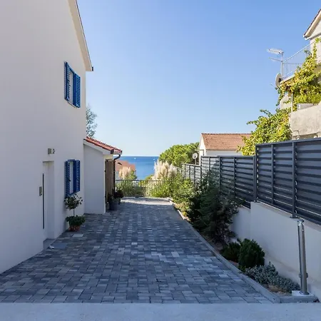 بيت للعطل Holiday House With A Swimming Pool Zecevo Rtic, Rogoznica - 21157